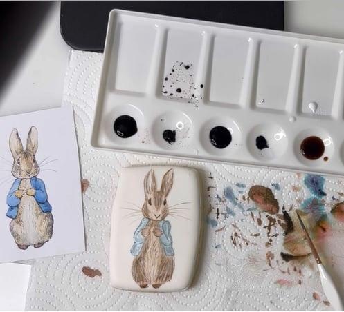 دورة الرسم بالألوان المائية على الكوكيز